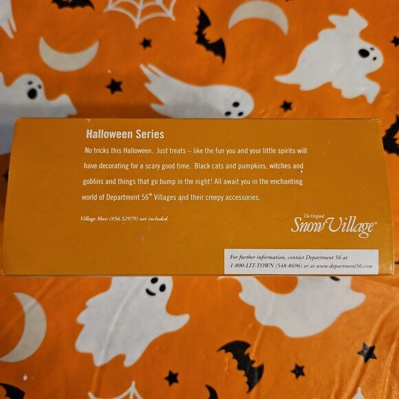 Department 56 Halloween "Little Ghouls' Field Trip" Village Figurine Table Decor - Picture 2 of 8